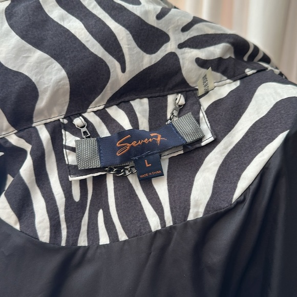 Seven7 raincoat Large size - Picture 15 of 16